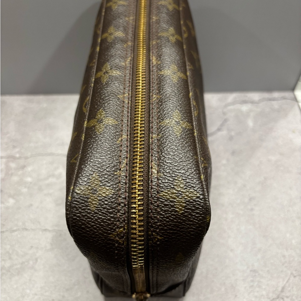 Louis Vuitton Monogram VINTAGE Trousse 23 - Picture 8 of 15